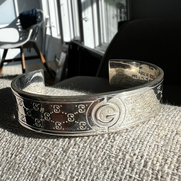 Vintage sterling silver Gucci bangle cuff signature pattern - Picture 1 of 3